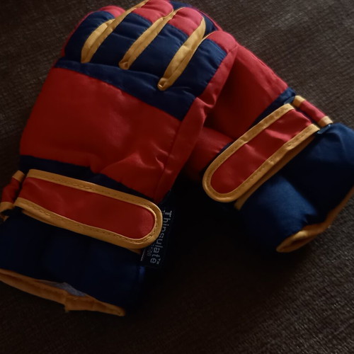 Ski gloves like new, red-blue, kids size xs