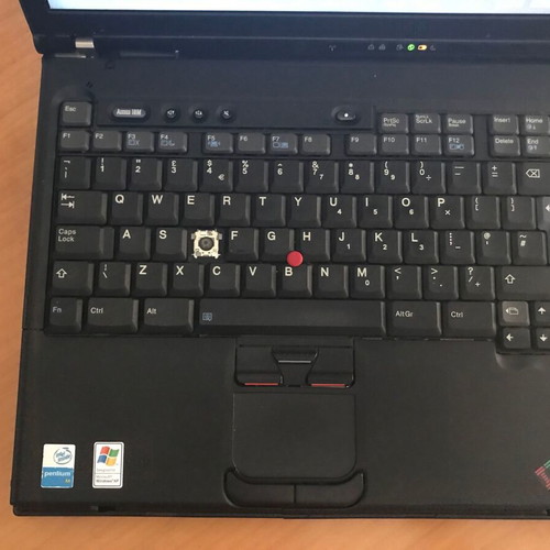 IBM ThinkPad T41 vintage laptop 1.40GHz 760MB RAM 80GB HDD Windows XP SP3