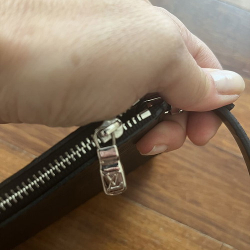 Black wristlet bag like new