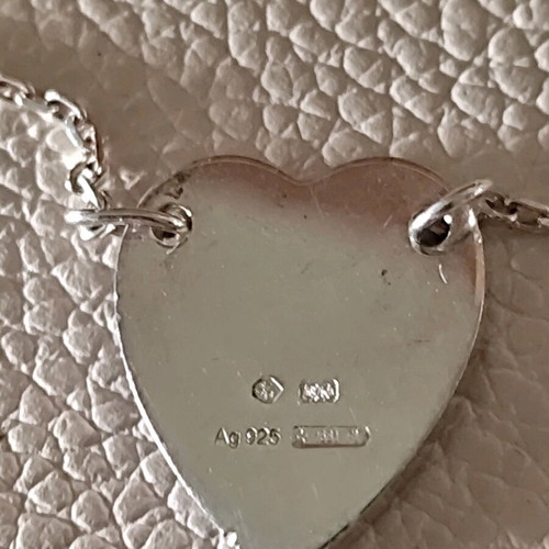 Gucci Trademark sterling silver 925 bracelet with heart like new