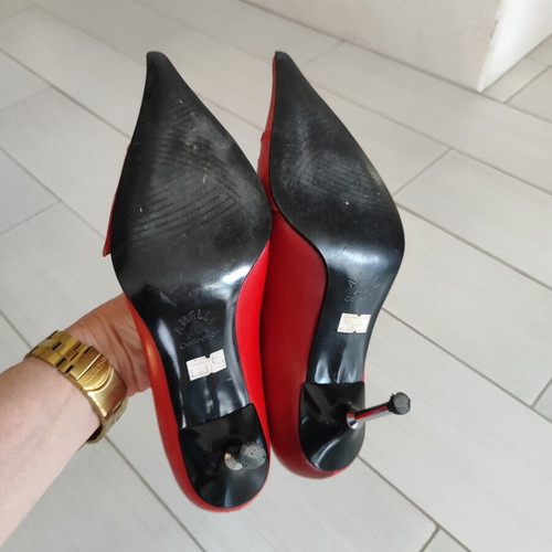 Vintage leather heels size 37 like new, red with decorative buckle