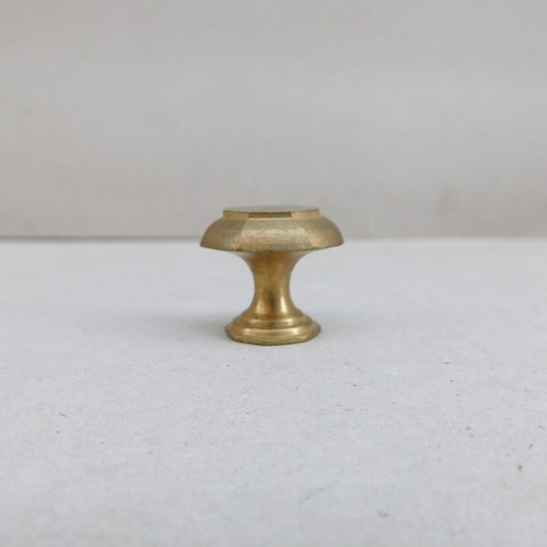 Brass knob diameter 2.5 cm