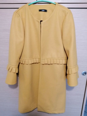 Women's coat like new, yellow, size M
