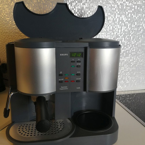 Krups coffee maker like new for French, cappuccino, espresso