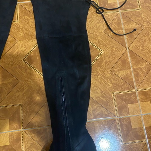 Over the knee boots black like new, suede with laces