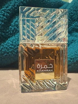 Lattafa Khamrah κανονικό άρωμα 100 ml σαν καινούργιο