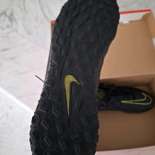 Nike Phantom GT football shoes size 44 black new