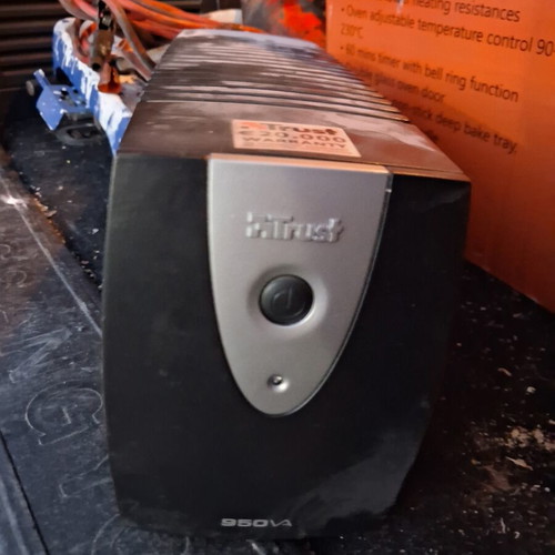 Trust electrostatic speaker used