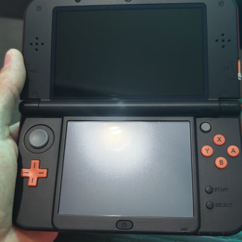 Nintendo New 3DS XL modded 32GB console