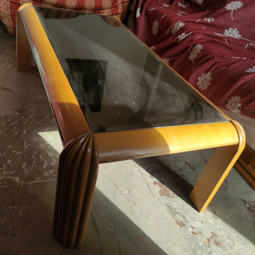 Coffee table set used with mirror, one large and two small