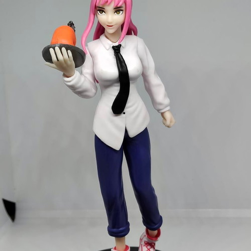 Makima figure Chainsaw Man 19cm like new with Pochita