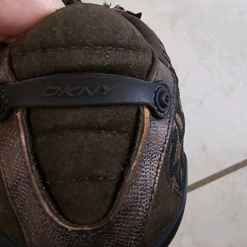 DKNY athletic shoes like new, brown, size 10 (EUR 41)