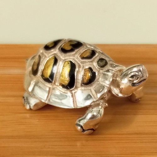 Silver turtle 925 with enamel 3cm - 2cm, 11.7gr