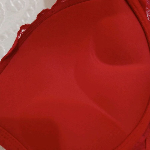 H&M red lace bra 80B push up like new