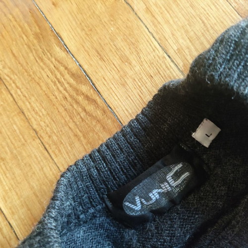 Vunic men's dark gray wool blend sweater like new, size L