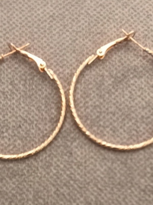 Small hoop earrings new, gold tone