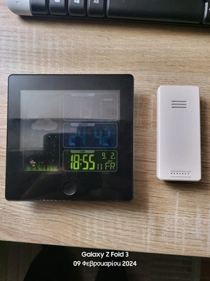 Weather Station like new with indoor and outdoor measurement