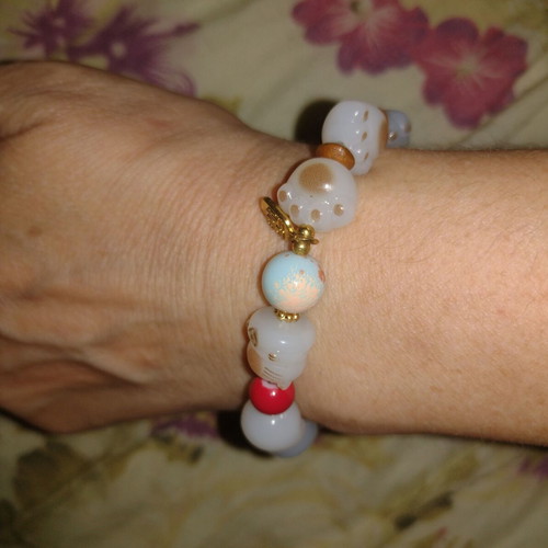 Cat Paw Bracelet with Acrylic Beads and Lucky Charm