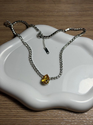 Stainless steel necklace new, yellow and silver