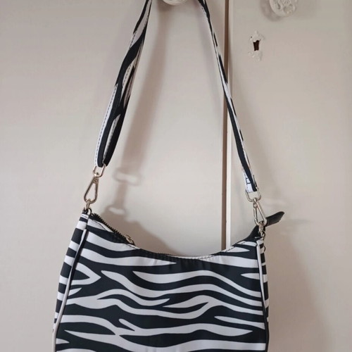 Bag like new with box now