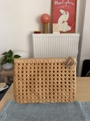 Dior beauty pouch limited edition new, beige
