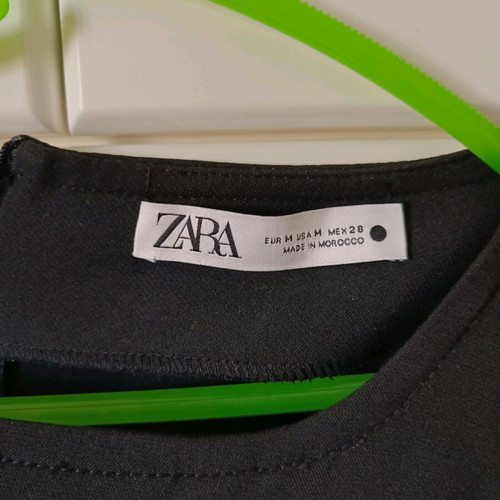Zara mini dress size M like new, black