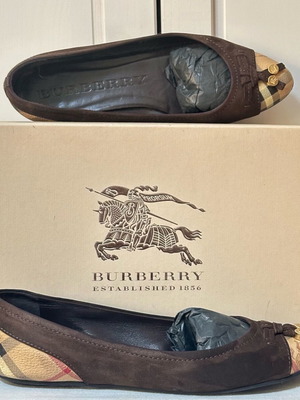 Burberry Haymarket Yates Ballerina Suede Brown Flats Like New Size 37