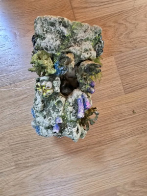 Aquarium decoration used in perfect condition