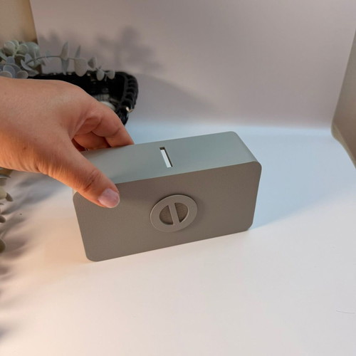3D Printed Personalized Piggy Bank Box with Embossed Name
