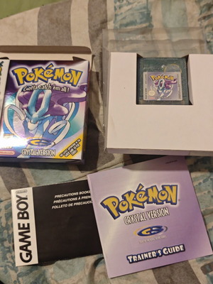 Κασέτα Pokémon Crystal για Game Boy με εγχειρίδιο και προστατευτική θήκη