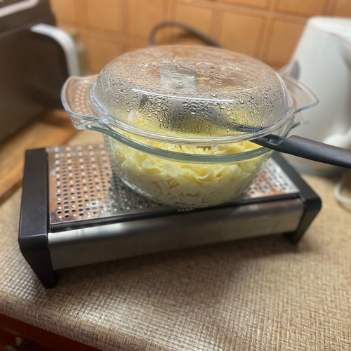 Classic food warmer like new without electricity