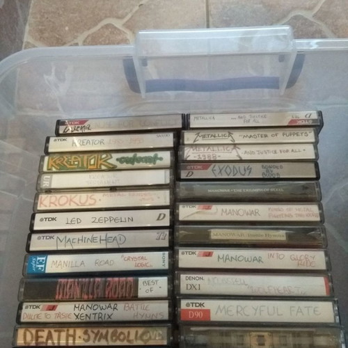 Cassette tapes used, pack of 215, mainly metal