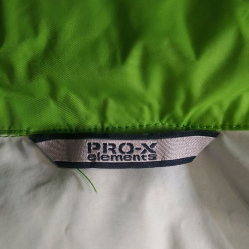 Waterproof and windproof jacket used size M