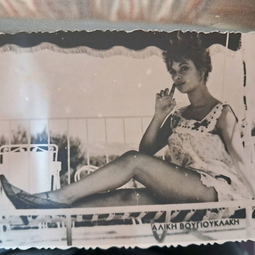 Aliki authentic vintage photo with scalloped edges like new