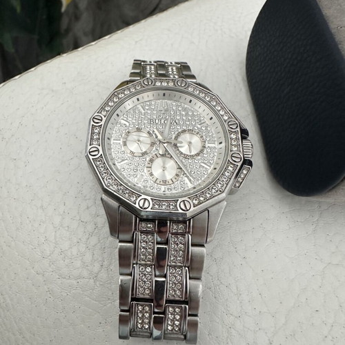 Bulova Crystal Swarovski Watch 41.5mm like new, unisex, silver