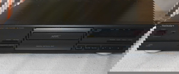 Technics SL-PG390 cd player