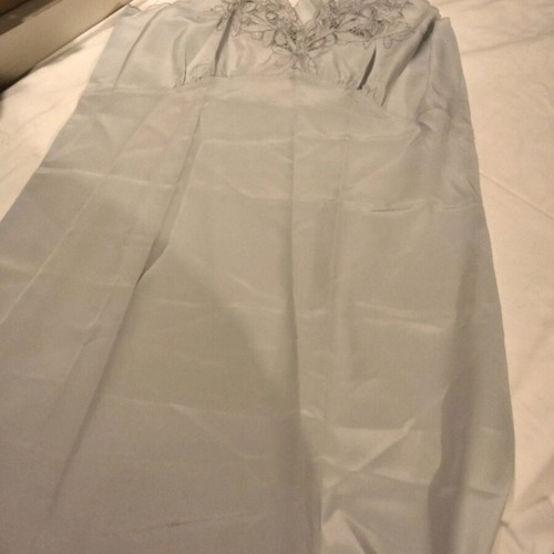 Vintage Isabelle nightgown with matching robe, like new, gray-blue