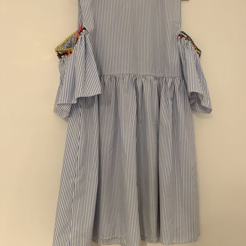 Summer dress Lucy Wang size S like new with embroidery