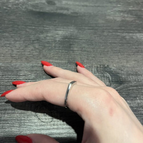 Silver ring brand new in excellent condition