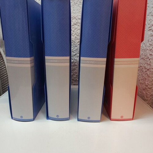 Avant folder with 100 sleeves for A4, set of 4, new