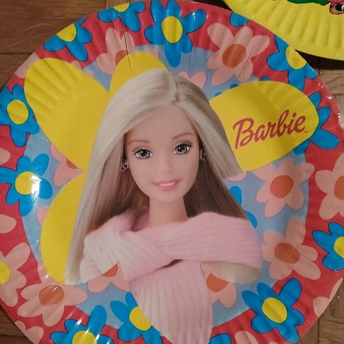 Collectible Barbie paper plates, pack of 5, like new
