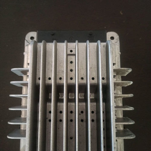 Bose 606 993 570 audio amplifier used for Alfa Romeo GT