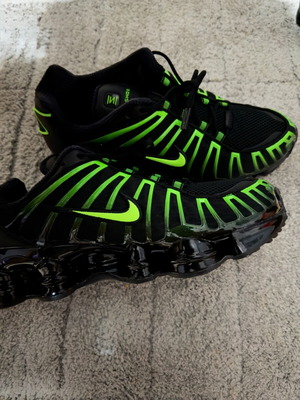 Nike Shox TL athletic shoes like new, size 44.5, black and green