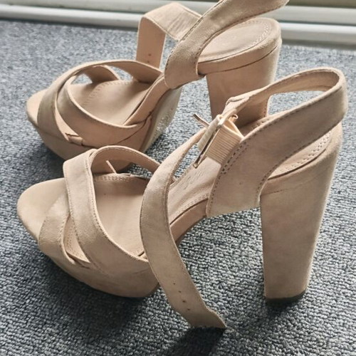 Wedding shoes pumps like new, 13 cm heel, beige, size 38