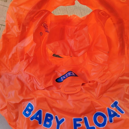 Baby float set like new with inflatable pool and noodle
