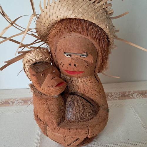 Handmade African Sculpture Mother with Child from Coconut shell like new