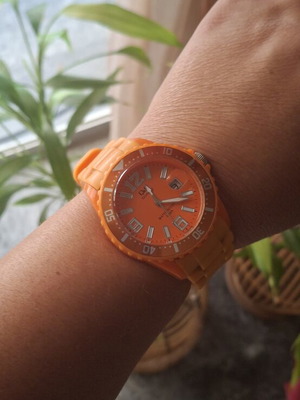 Q&Q unisex wristwatch, orange, water resistant 5 bar, stainless steel