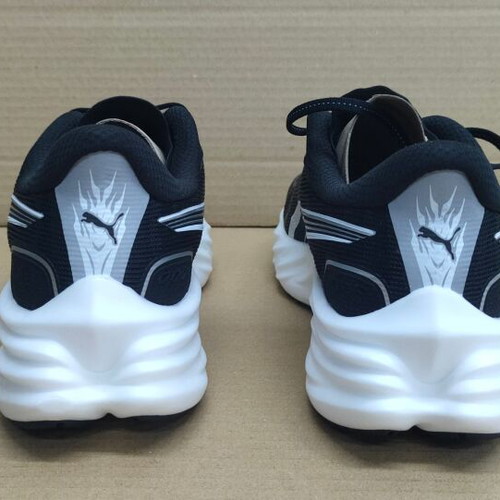 Puma Velocity NITRO 4 athletic shoes new, size 47, black-white