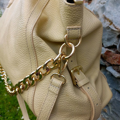 Xl size handbag like new, ecru with gold chain