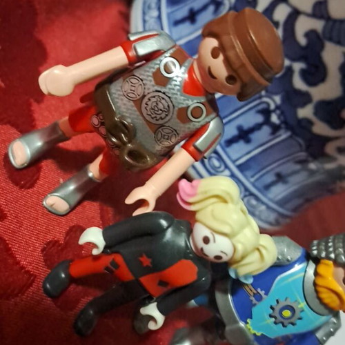 Playmobil authentic like new, pack of 3 pieces